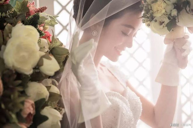 三亚厦门全球旅拍婚纱照哪家好？婚纱摄影行业最靠谱排名推荐(图3)