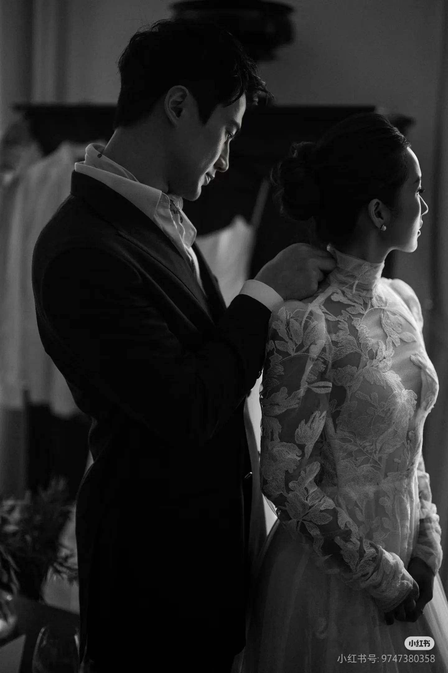 郭子豪邓卓殷晒出最新婚纱照——有一种甜蜜叫我和你一起倒数(图3)